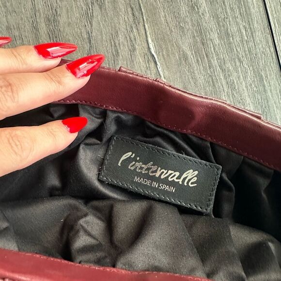 L’Intervalle Chunky Chain Burgundy Shoulder Purse - Picture 4 of 4